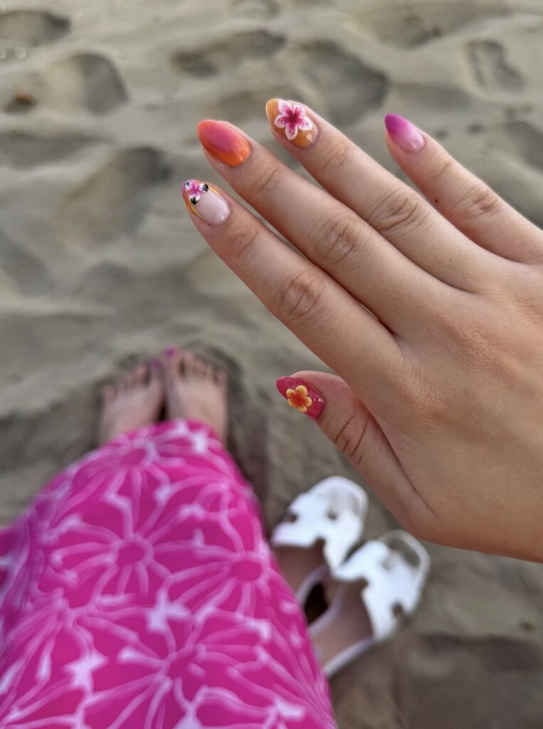 30 Vacation Nails That Feel Like A Getaway