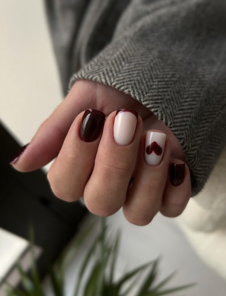 22 Cozy & Chic Autumn Nail Designs To Try This Fall