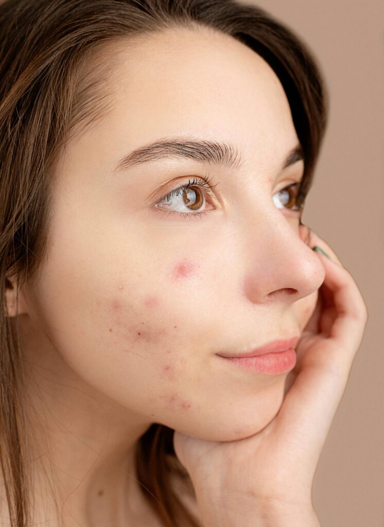 How To Get Prettier Naturally With Easy Beauty Hacks At Home How To Be Pretty Without Doing Too Much: 28 Beauty Hacks That Lowkey Eat