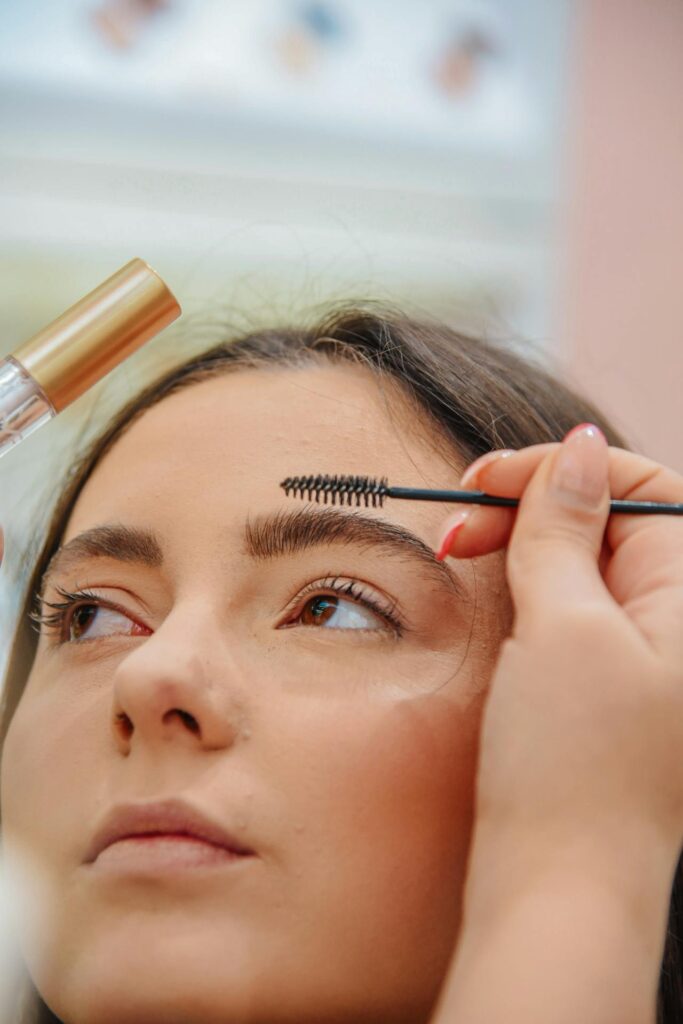 How To Get Prettier Naturally With Easy Beauty Hacks At Home How To Be Pretty Without Doing Too Much: 28 Beauty Hacks That Lowkey Eat