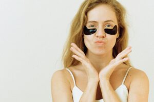 How To Get Rid Of Eye Bags Fast With 15 Effective Tips That Work