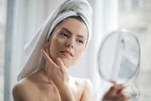 12 Foods That Help Clear Hormonal Acne Naturally