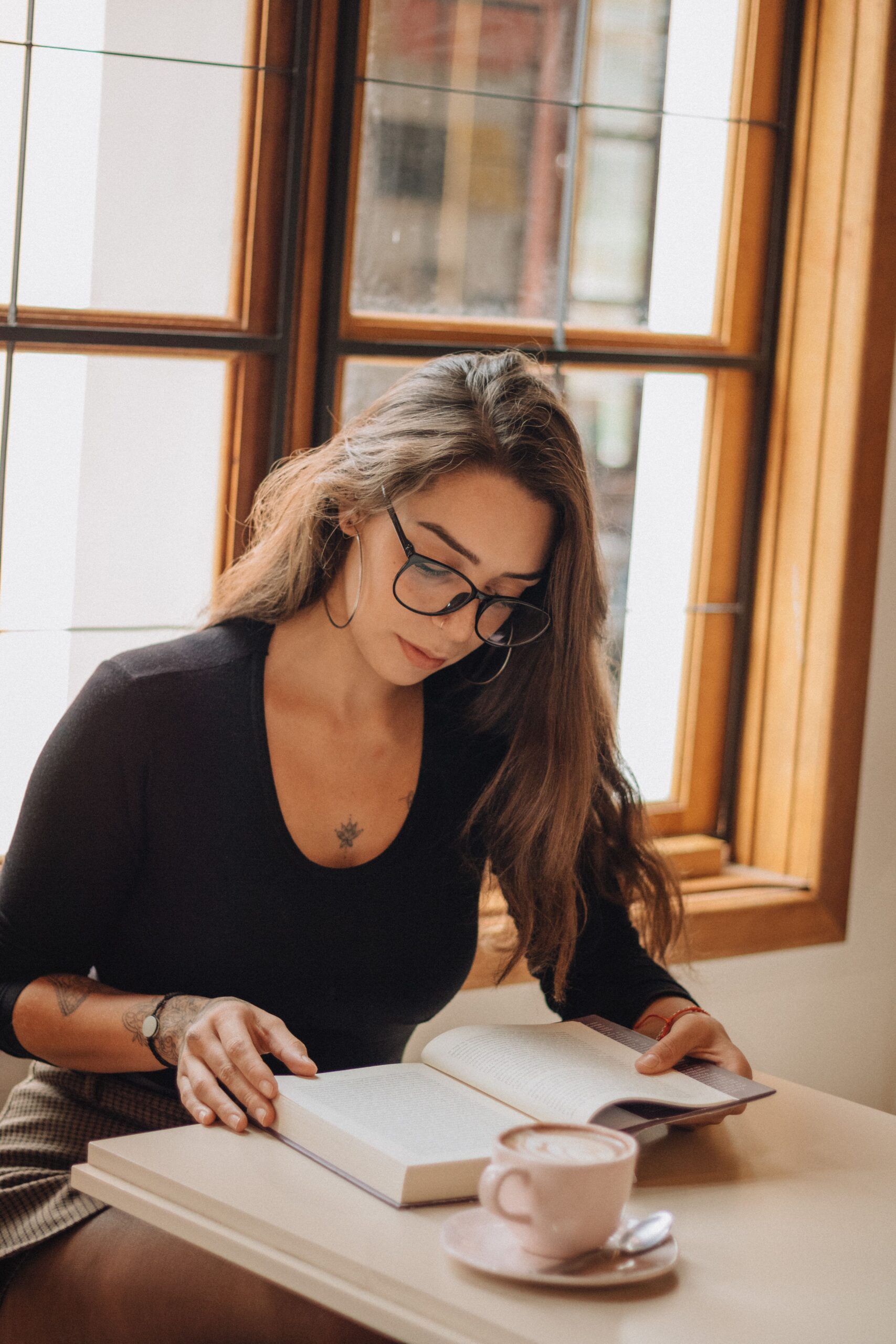Things That Make A College Girl Look Like She’s Living Her Best Life (College Essentials Part-1)